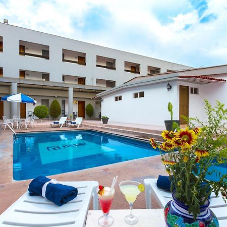 Hotel Bedd Express Querétaro Екстериор снимка