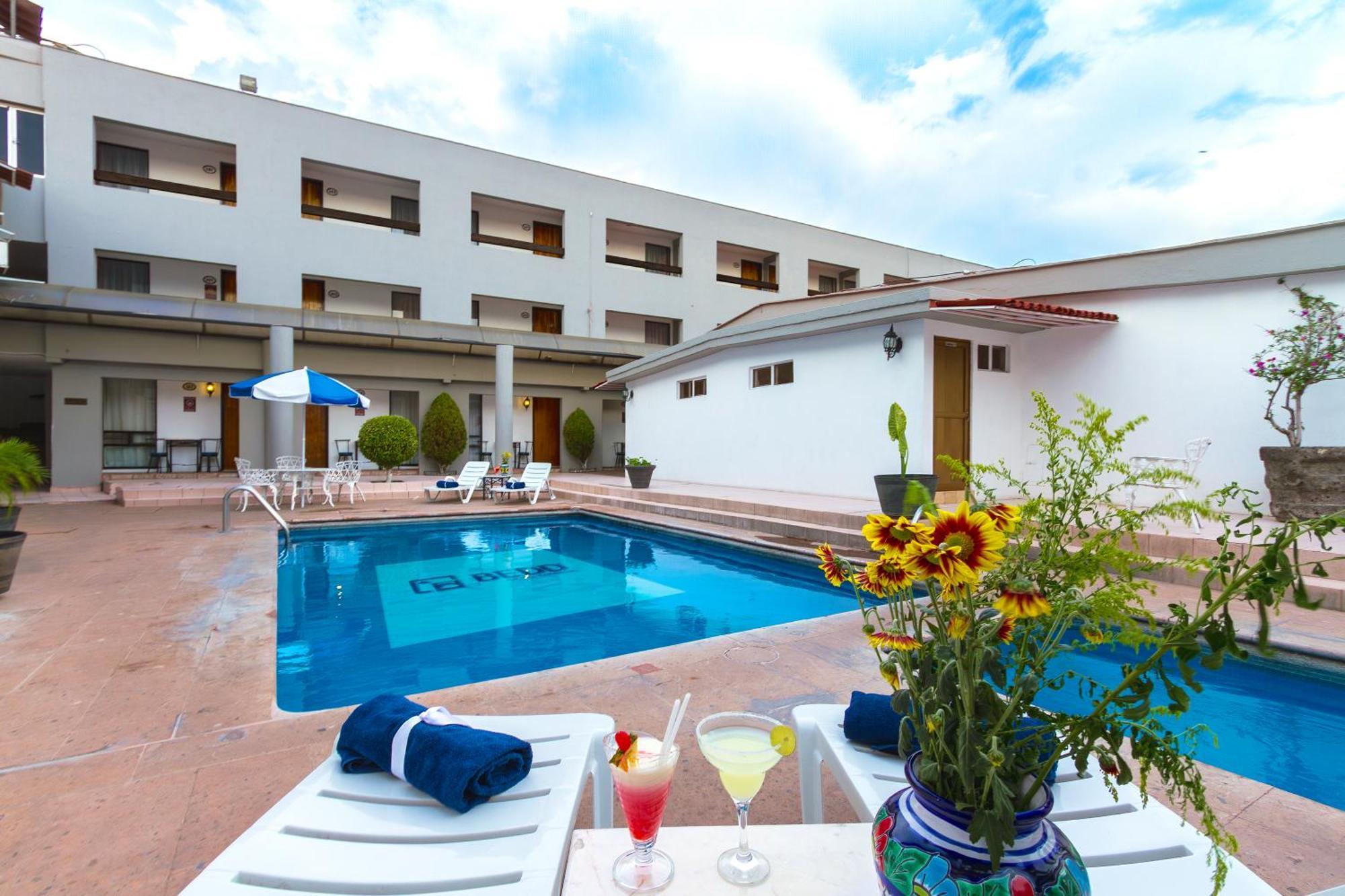 Hotel Bedd Express Querétaro Екстериор снимка