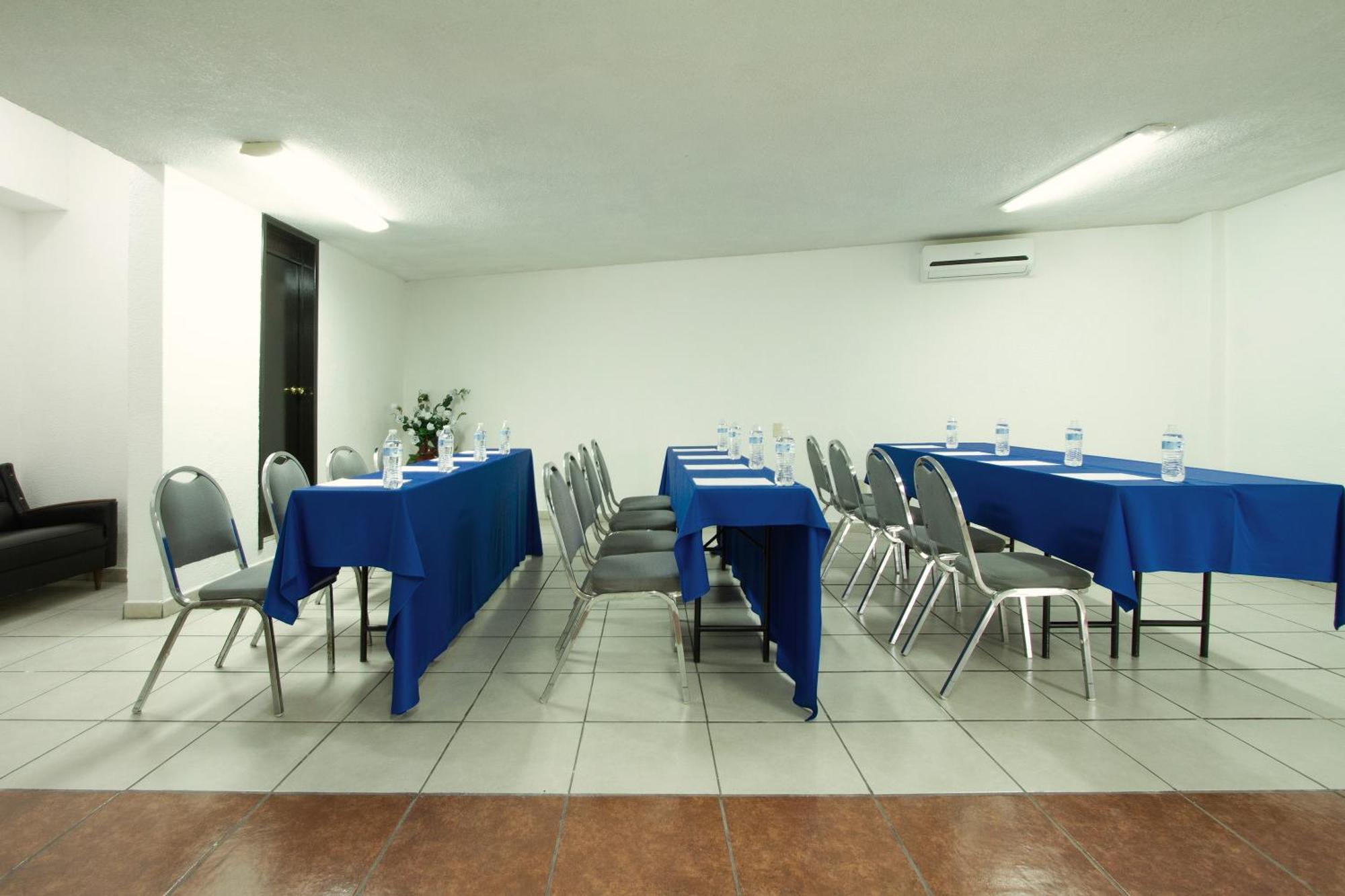 Hotel Bedd Express Querétaro Екстериор снимка
