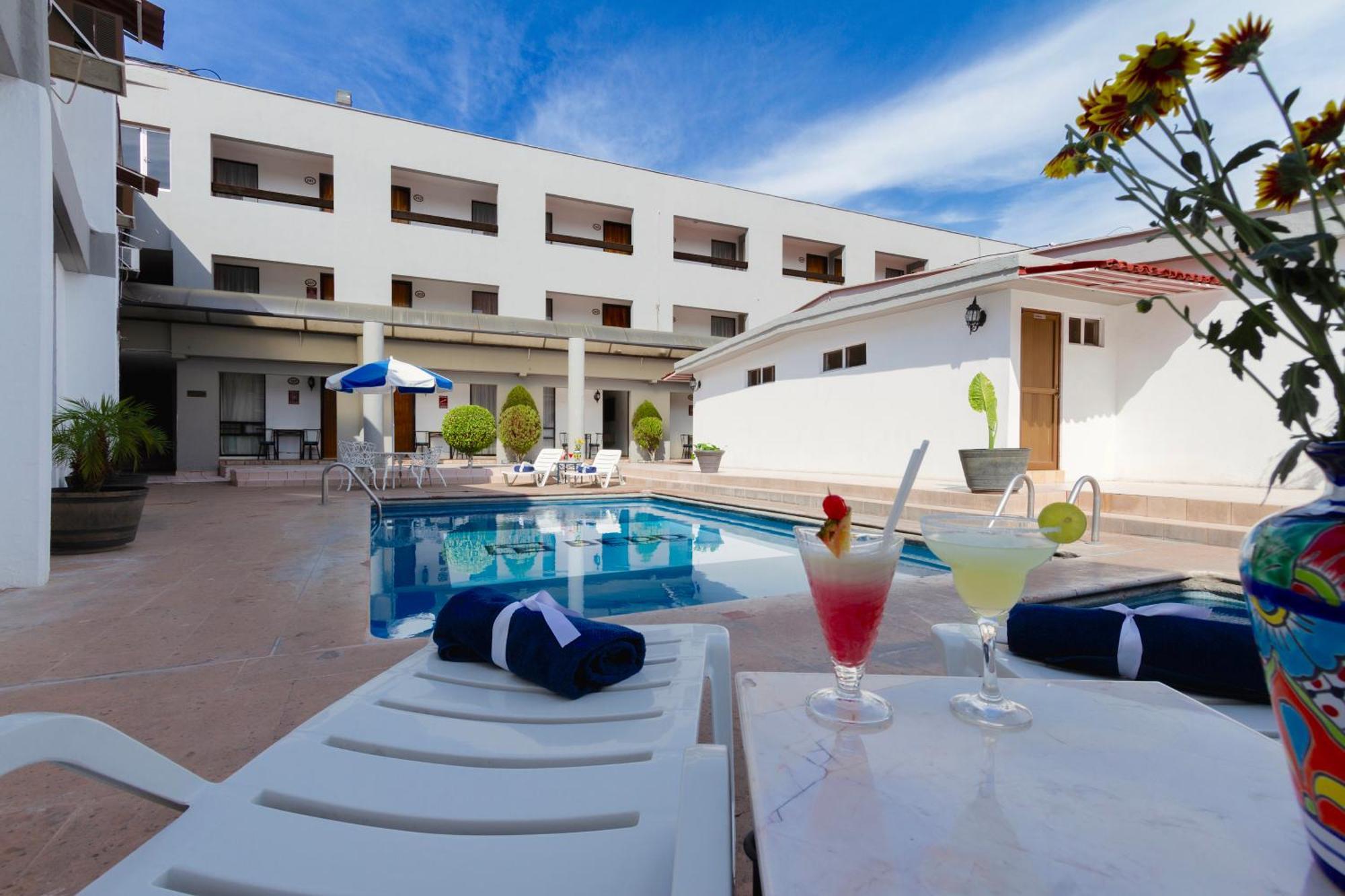 Hotel Bedd Express Querétaro Екстериор снимка