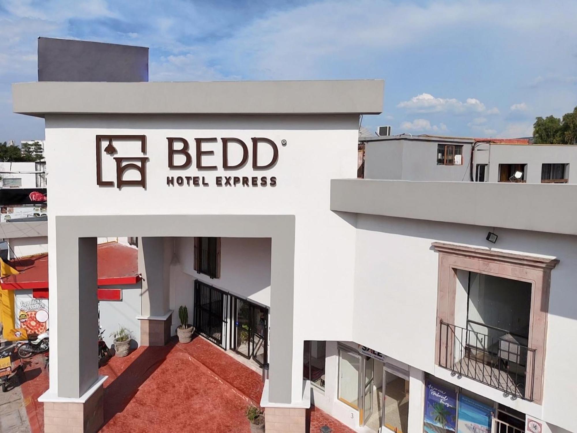 Hotel Bedd Express Querétaro Екстериор снимка